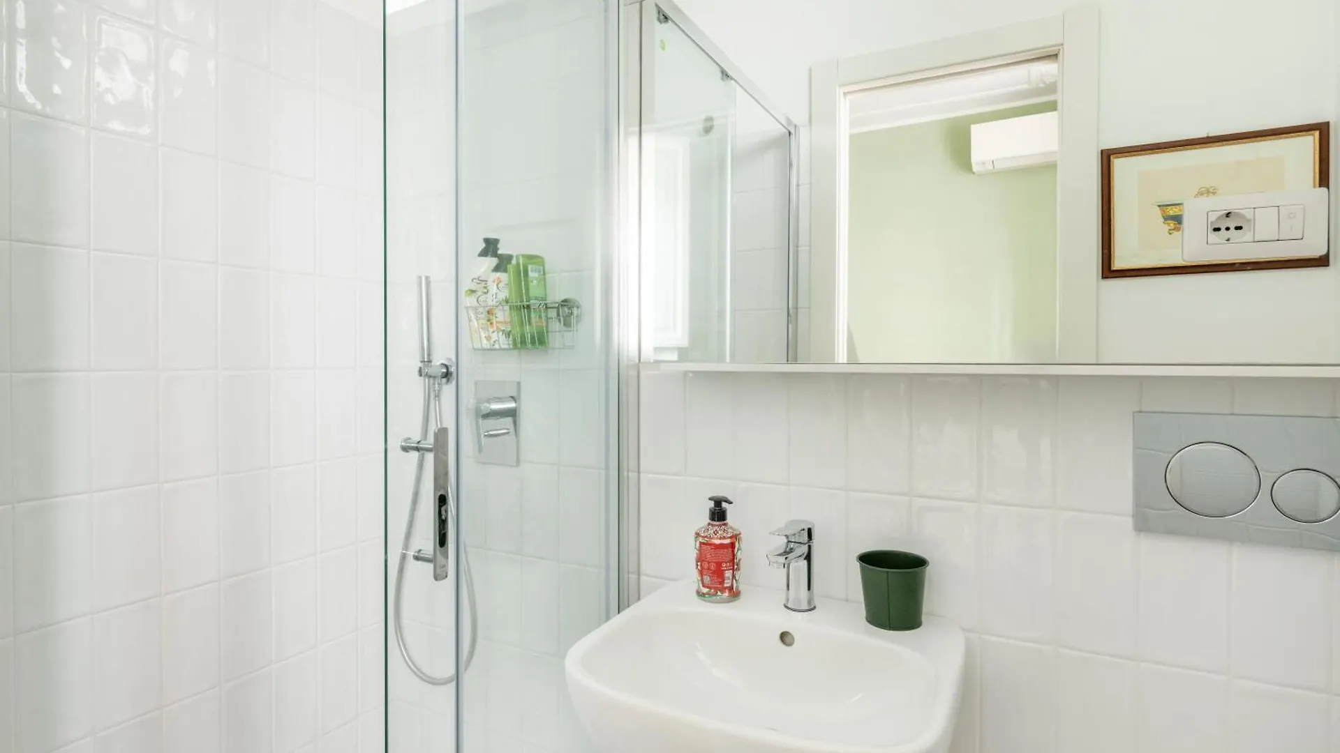 Appartement Iside Apt At Colosseum -2 Bedrooms 2 Bathrooms Rome Italië